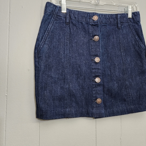 Forever 21 Denim Short Skirt - Picture 3 of 11